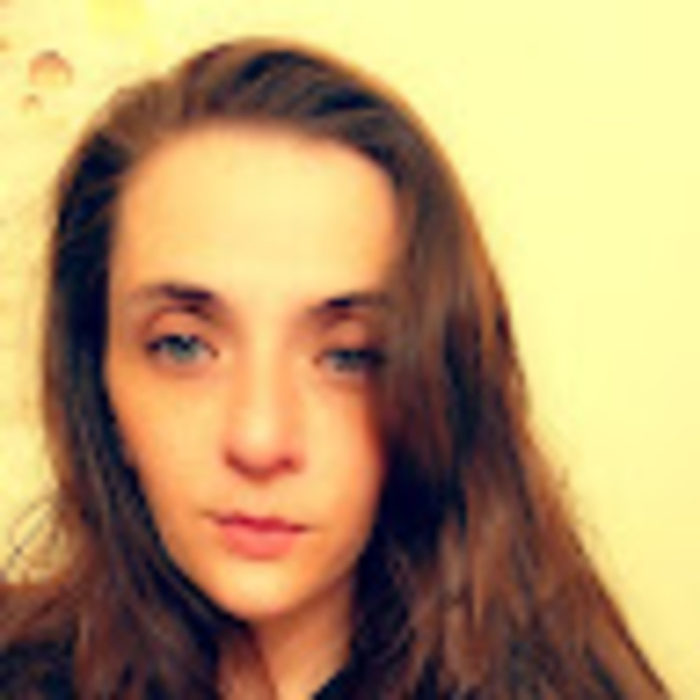 Meet your Posher, Becca